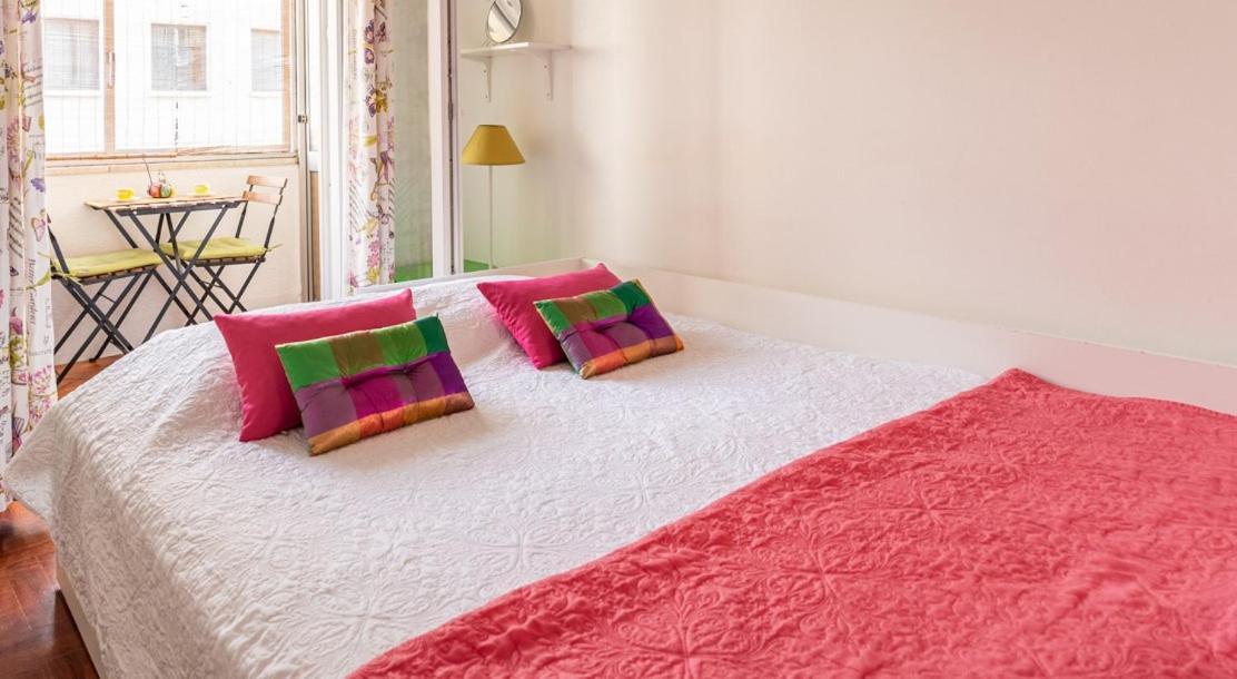 Caza Latina Apartment ลิสบอน ภายนอก รูปภาพ